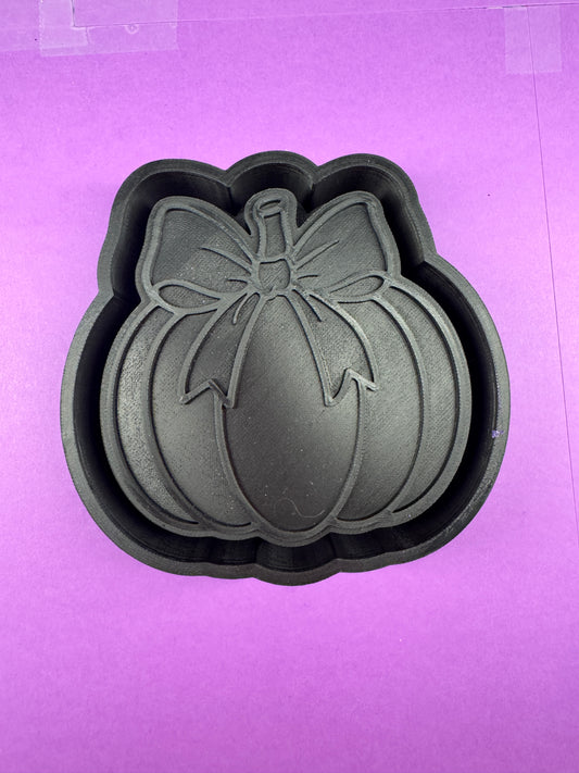 Pumpkin bow